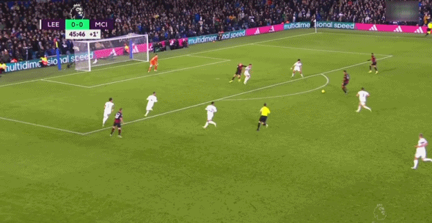 发布仅4个小时后，梅西造访诺坎普社媒动态点赞已突破1000万