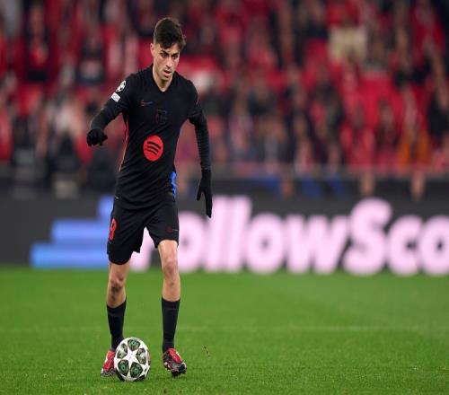 莱切vs都灵：班达、法尔科内首发，切-亚当斯、弗拉希奇出战