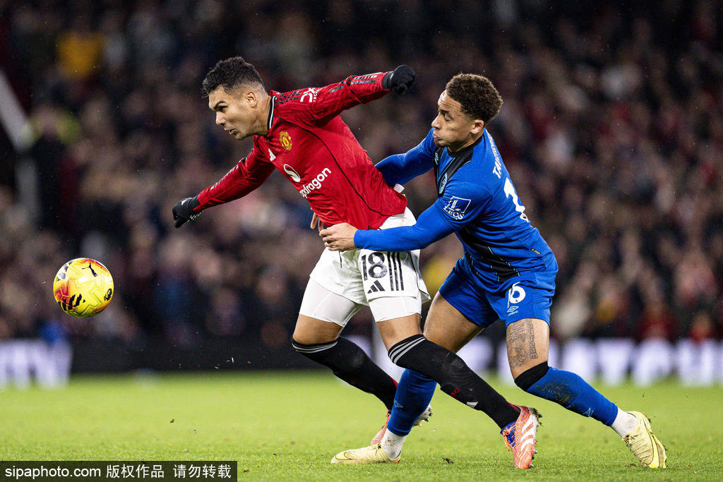 也是上到樊振东大师课了！小胖齐祖上海弄堂里打乒乓