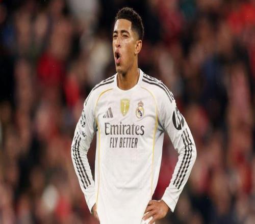 阿森纳豪掷千金破纪录 数据示客场小胜曼联（阿森纳重金投入创纪录 统计显示客场险胜曼联）